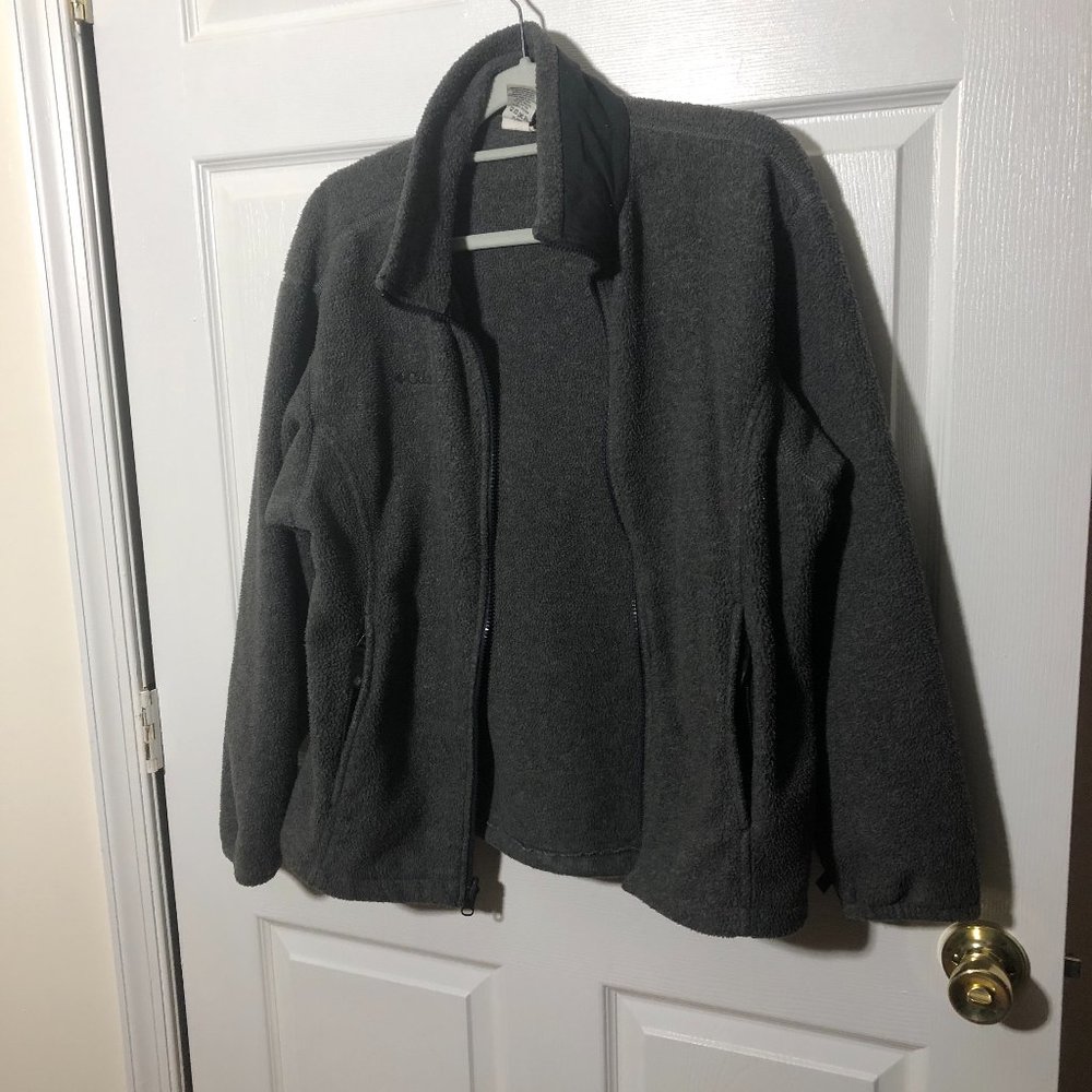 Columbia women gray charcoal fleece, M